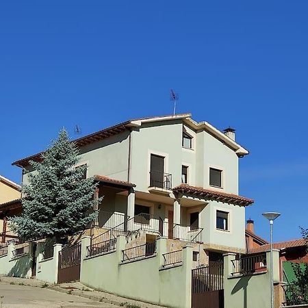 Vivienda De Uso Turistico En Entorno Maravilloso Huerta Del Rey Luaran gambar
