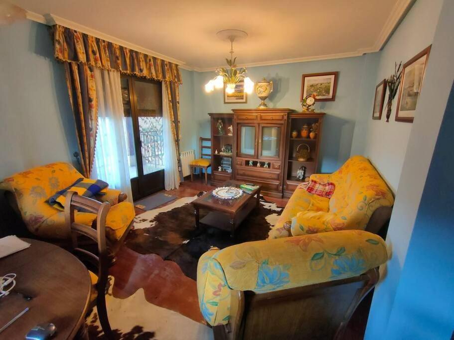 Vivienda De Uso Turistico En Entorno Maravilloso Huerta Del Rey Luaran gambar